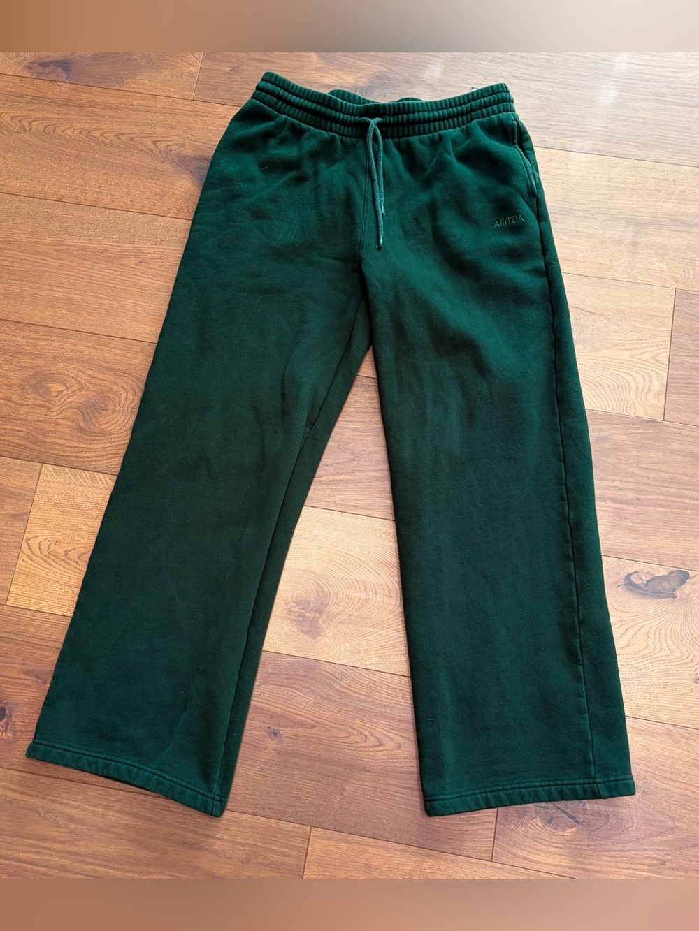 Aritzia Forest Green Sweatfleece Boyfriend Fit Sweatpants